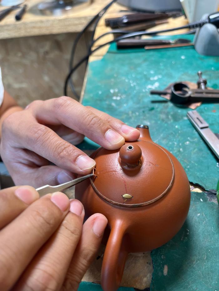 【滨州非遗"活起来"】锔瓷:手握金刚钻 专揽瓷器活