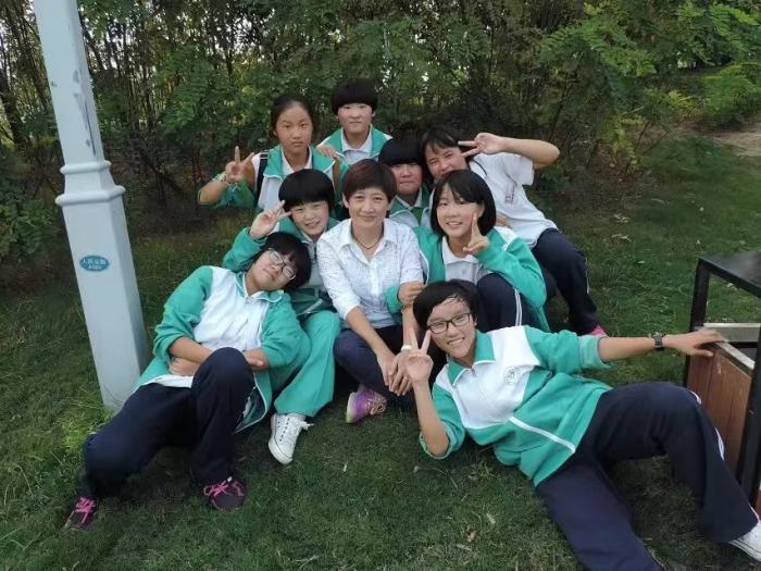 庆祝第39个教师节优秀教师风采录95博兴县第七中学赵东芝小身躯大