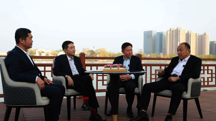 邀请无棣鑫岳化工集团董事长王玉瑞,山东友泰科技有限公司董事长李存