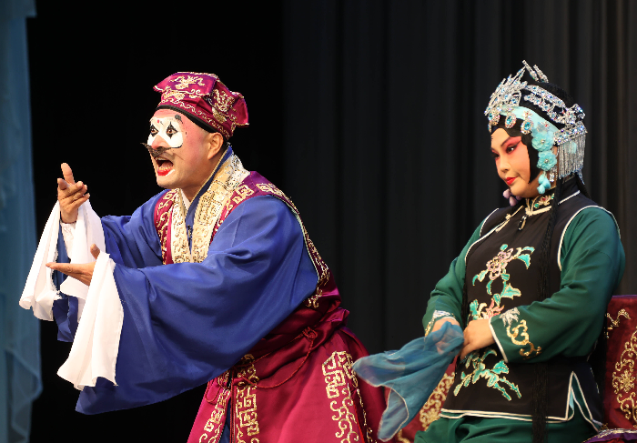 【光影·角色】2024"周末戏相逢"传统吕剧《墙头记》剧照