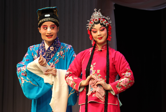 【光影·角色】2024"周末戏相逢"传统吕剧《墙头记》剧照