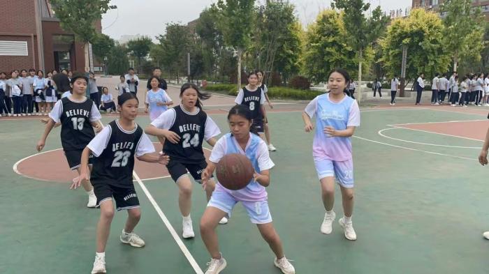 惠民县第一实验东校区举行"奔跑吧,少年!"篮球赛