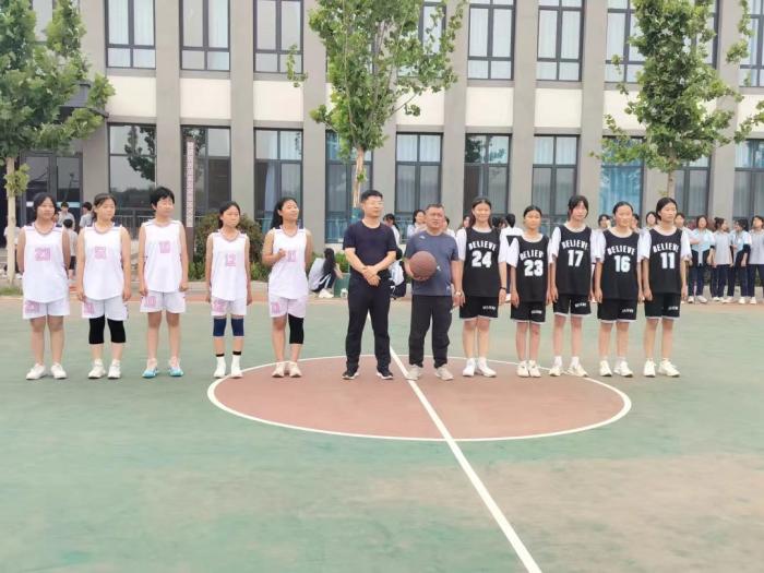 惠民县第一实验东校区举行"奔跑吧,少年!"篮球赛